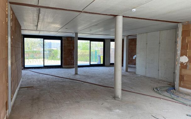 Commercial groundfloor for sale in Kraainem